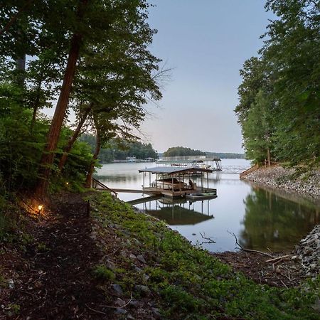 Lanier Landing - Private Dock Hot Tub Game Room Gainesville Luaran gambar